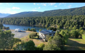 Glendale River View, Manapouri